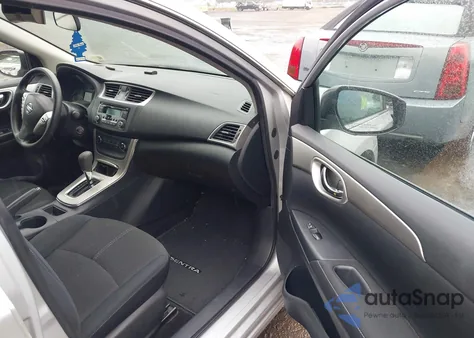 2015 Nissan Sentra S z USA, uszkodzony, nr VIN 3N1AB7AP7FY325667